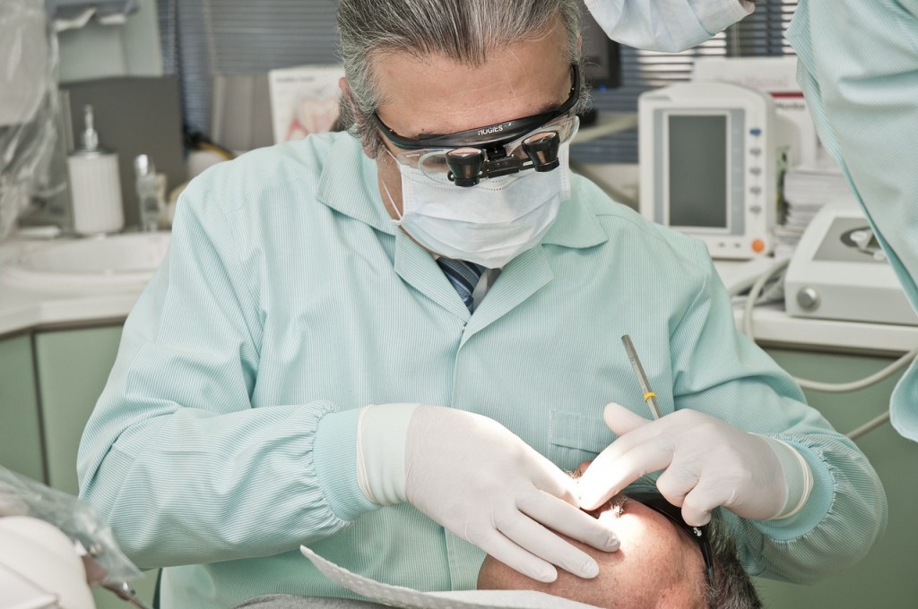 Come funziona una visita dal&nbsp;dentista?